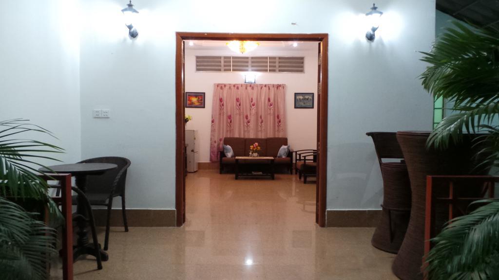 Reaksmey Meanrith Guesthouse And Residence Sihanoukville Quarto foto